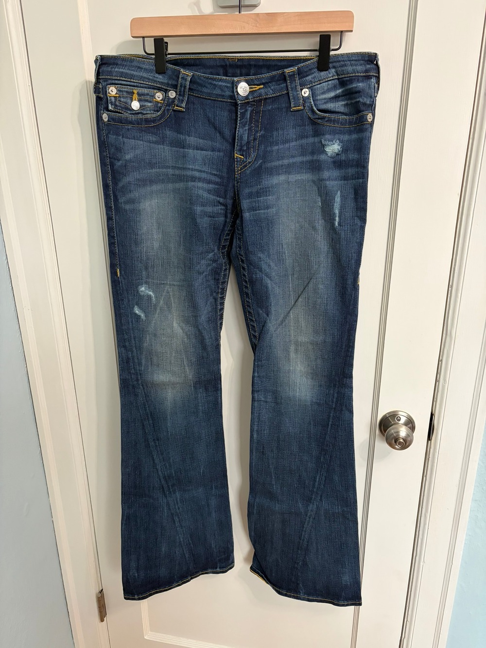 True Religion Joey Flare Jeans Women 31 Dark Wash Flap Pocket Gold Stitch